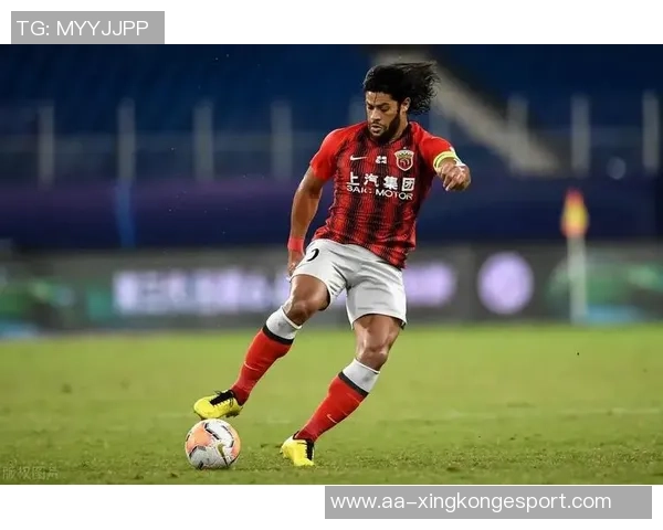 凯塞多同款防守引争议什克鲁莽踩脚裁判视而不见引发热议